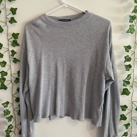 BRANDY MELVILLE gray long sleeve - Picture 1 of 4